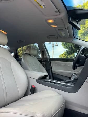 2017 Hyundai Sonata - Image 16 of 21