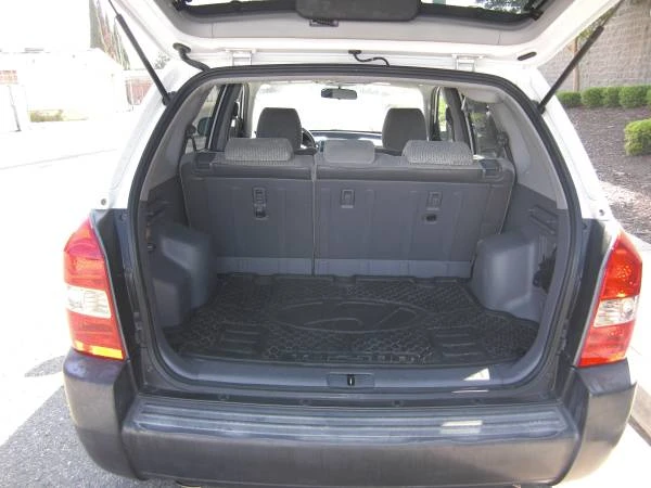 2005 Hyundai Tucson - Image 10 of 10