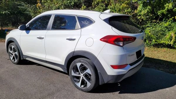 2017 Hyundai Tucson - Image 2 of 13