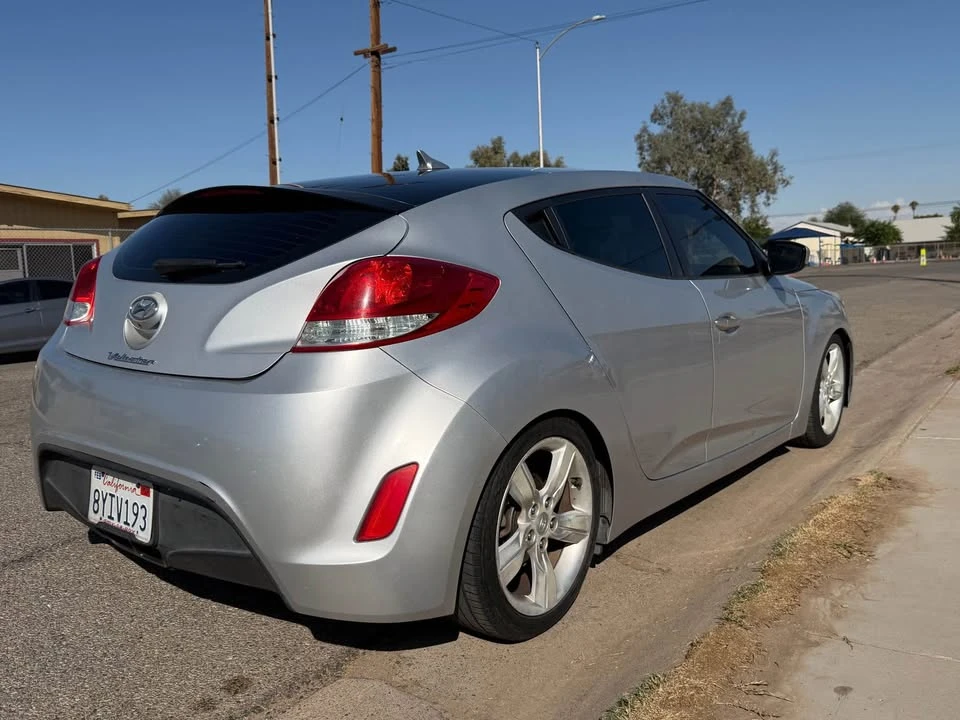2014 Hyundai Veloster - Image 4 of 5