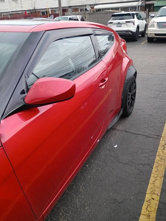 Hyundai Veloster - Image 5 of 8