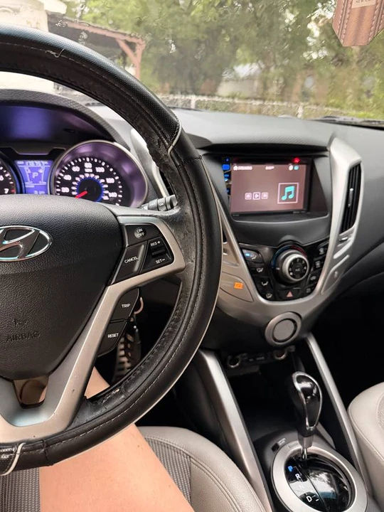 2012 Hyundai Veloster - Image 3 of 20