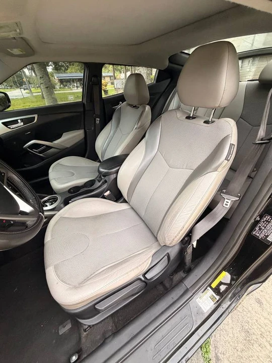 2012 Hyundai Veloster - Image 12 of 20