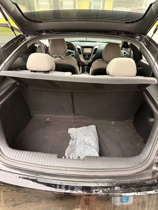 2012 Hyundai Veloster - Image 7 of 20