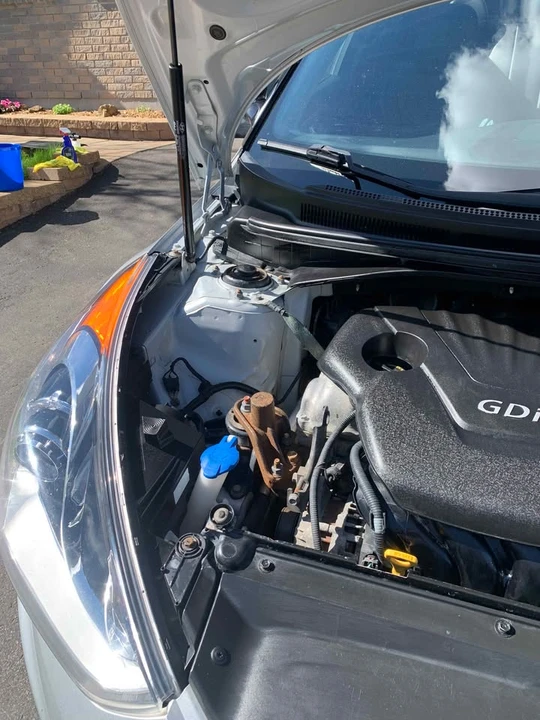 2015 Hyundai Veloster - Image 7 of 10