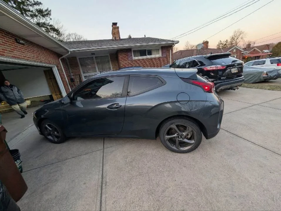 2020 Hyundai Veloster - Image 3 of 4