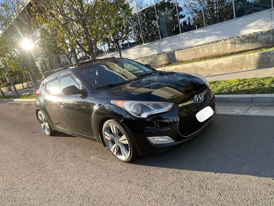 2013 Hyundai Veloster - Image 6 of 24