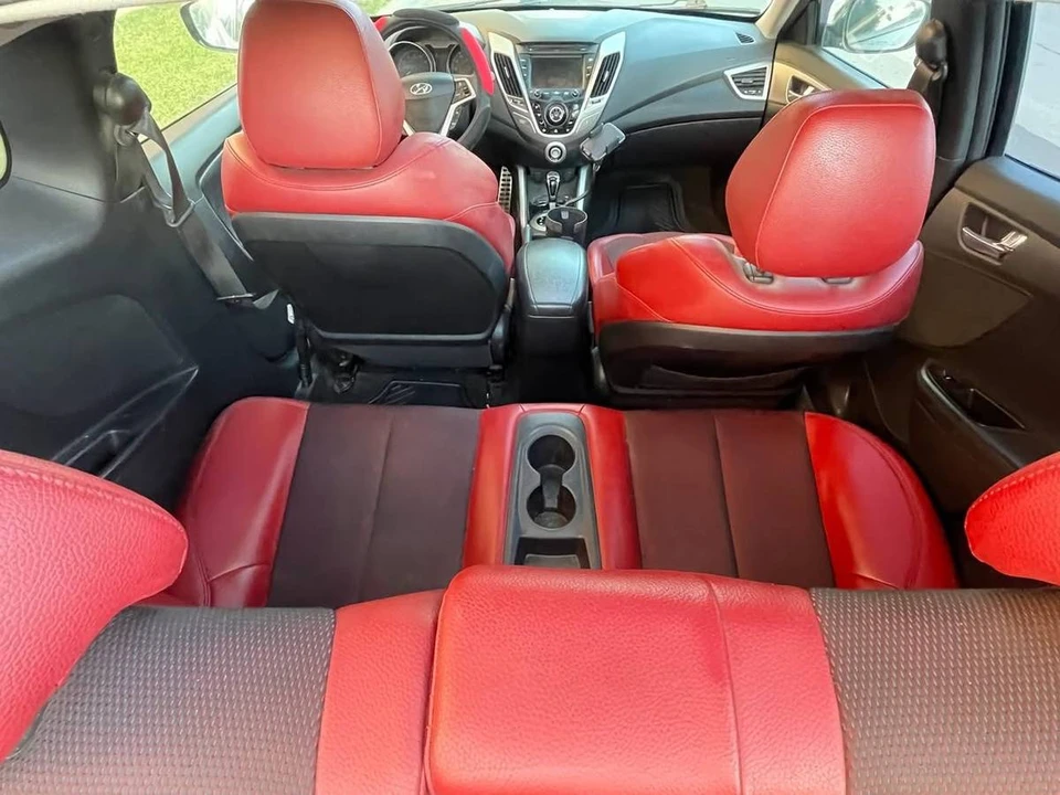 2013 Hyundai Veloster - Image 23 of 24