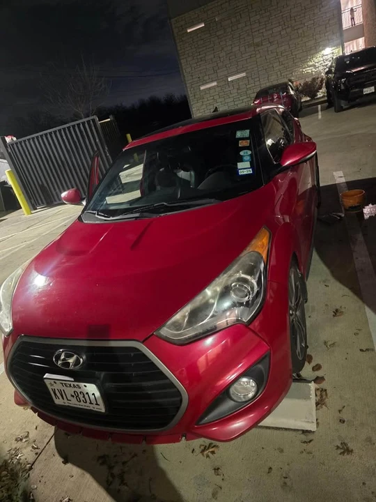 2012 Hyundai Veloster - Image 2 of 7