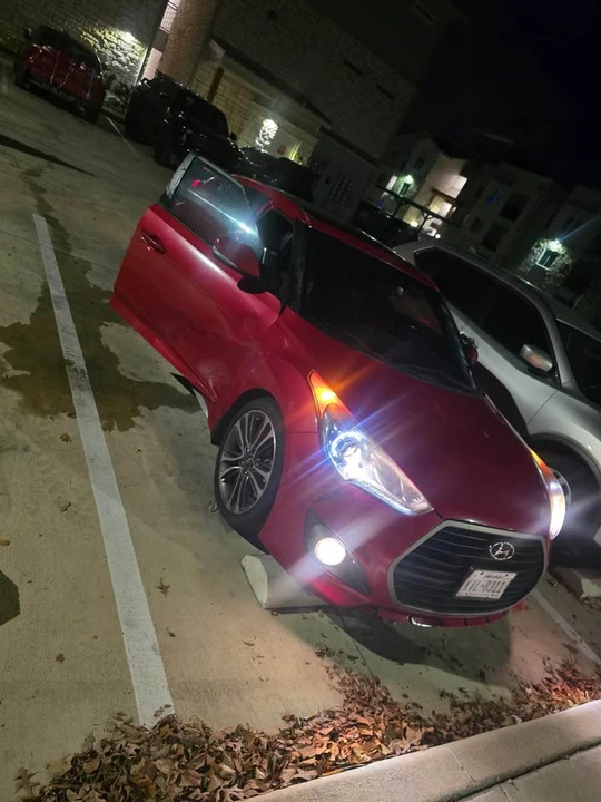 2012 Hyundai Veloster - Image 4 of 7