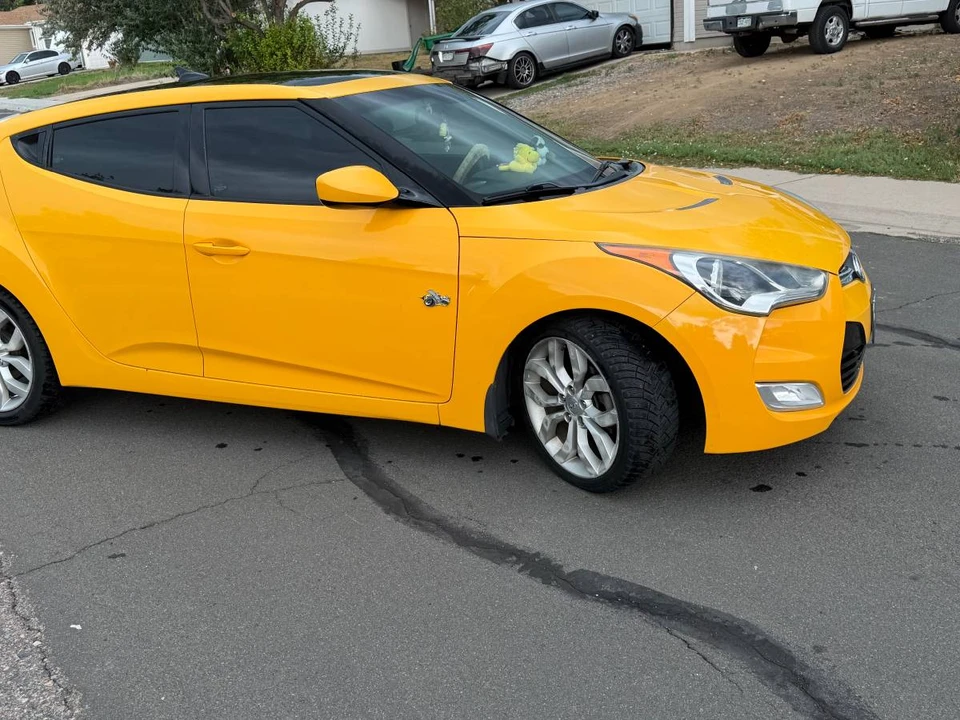 2013 Hyundai Veloster - Image 5 of 9