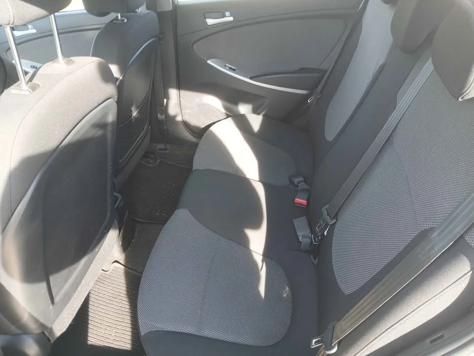 2014 Hyundai Accent - Image 7 of 10