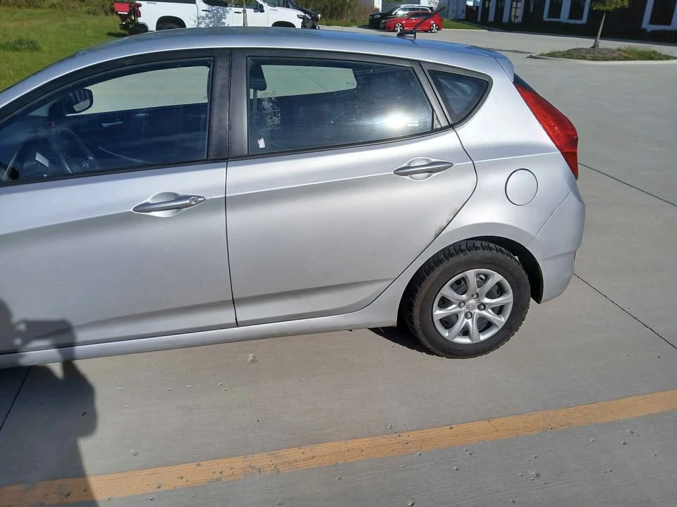 2014 Hyundai Accent - Image 5 of 10
