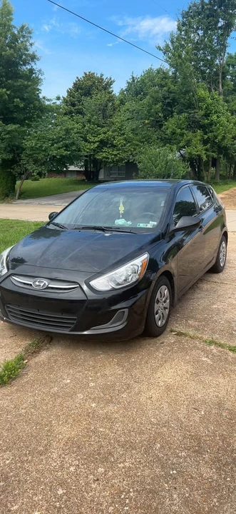 2017 Hyundai Accent - Image 2 of 10