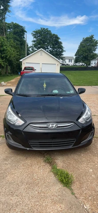 2017 Hyundai Accent - Image 3 of 10