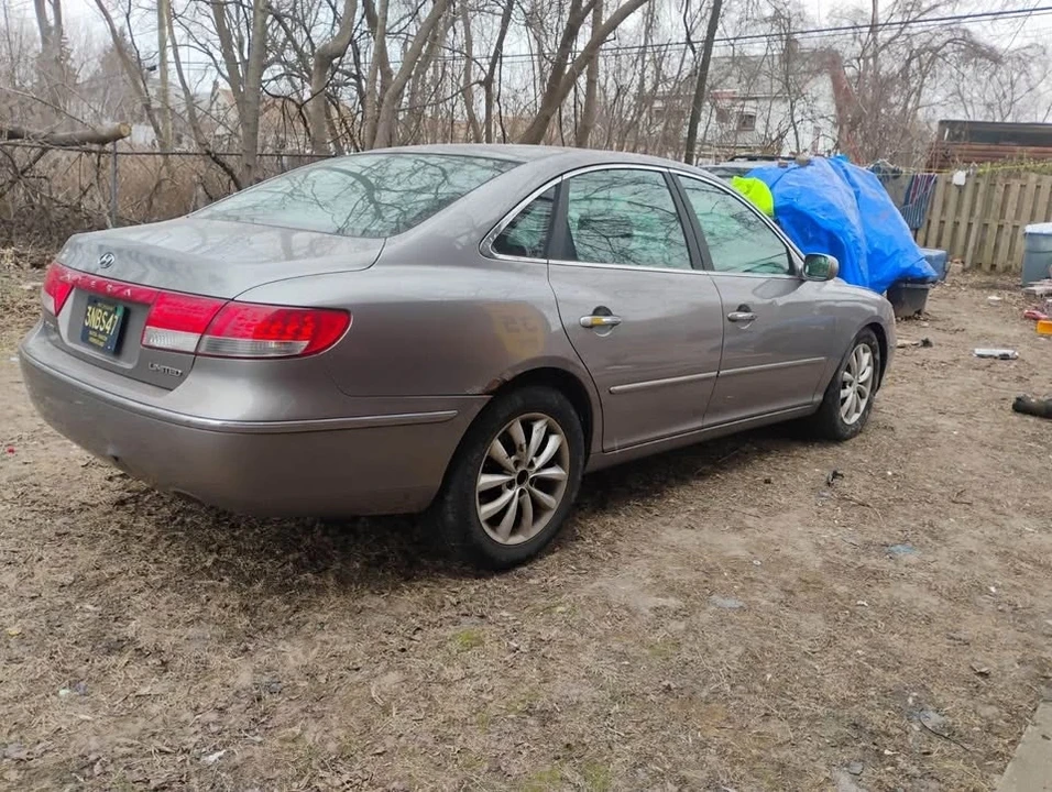 2006 Hyundai Azera - Image 3 of 3