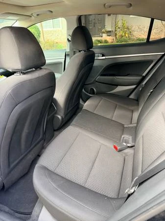 2020 Hyundai Elantra - Image 9 of 12