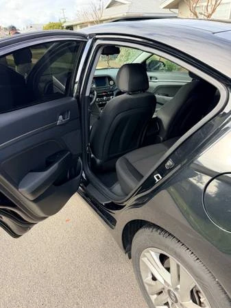 2020 Hyundai Elantra - Image 8 of 12