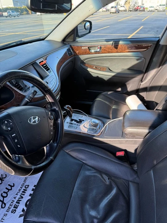 2009 Hyundai Genesis - Image 2 of 7