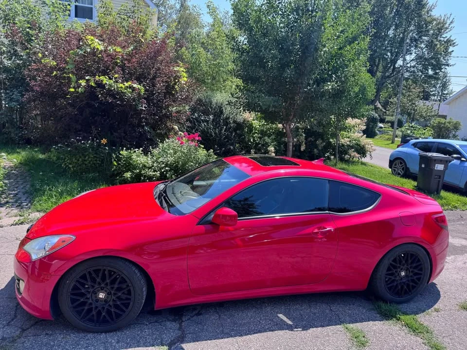 2012 Hyundai Genesis Coupe - Image 2 of 10