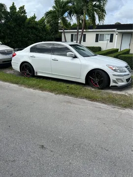 2013 Hyundai Genesis