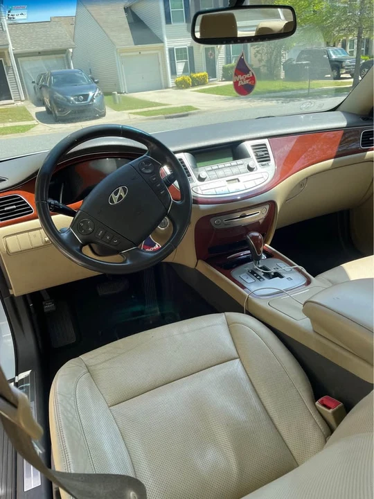 2013 Hyundai Genesis - Image 4 of 6