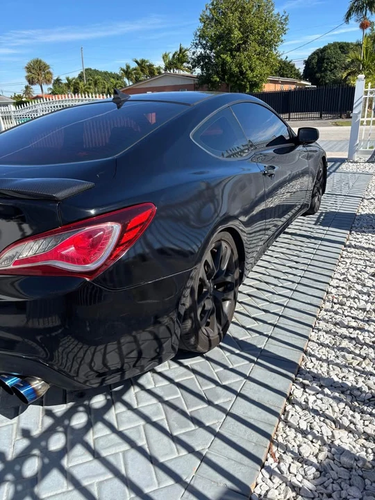 2013 Hyundai Genesis - Image 5 of 5