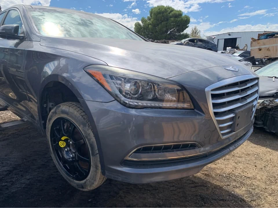 2016 Hyundai Genesis - Image 2 of 4