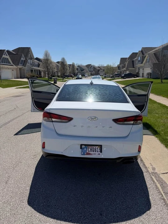 2018 Hyundai Sonata - Image 9 of 10