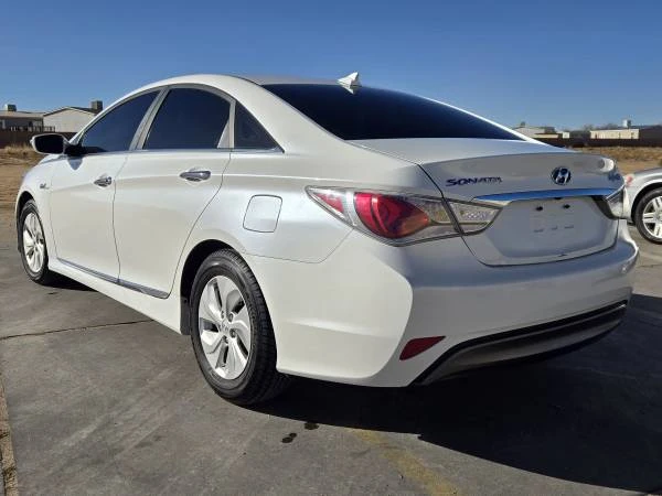 2015 Hyundai Sonata - Image 4 of 19