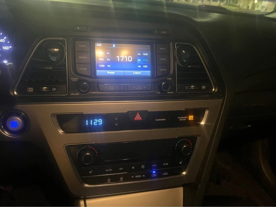 2015 Hyundai Sonata - Image 3 of 9
