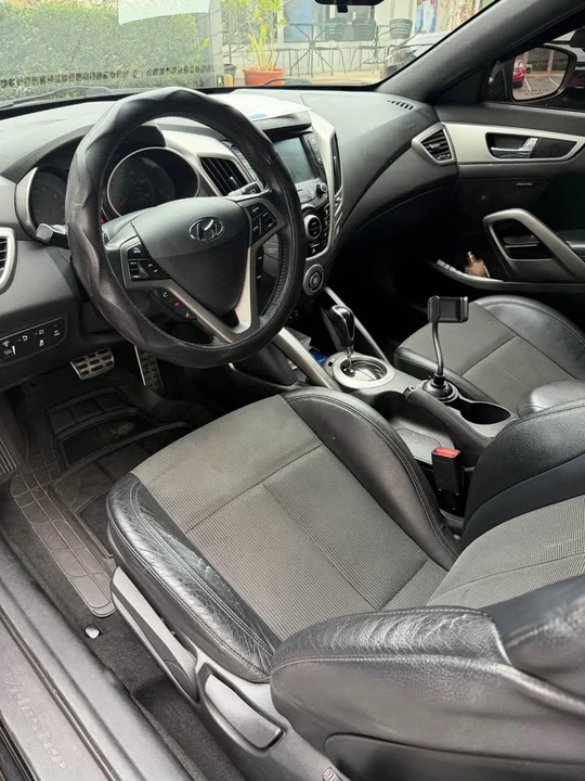 Hyundai Veloster - Image 7 of 7