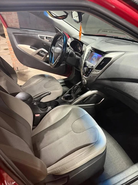 2012 Hyundai Veloster - Image 6 of 9