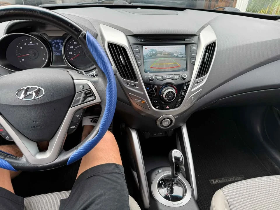 2013 Hyundai Veloster - Image 7 of 8