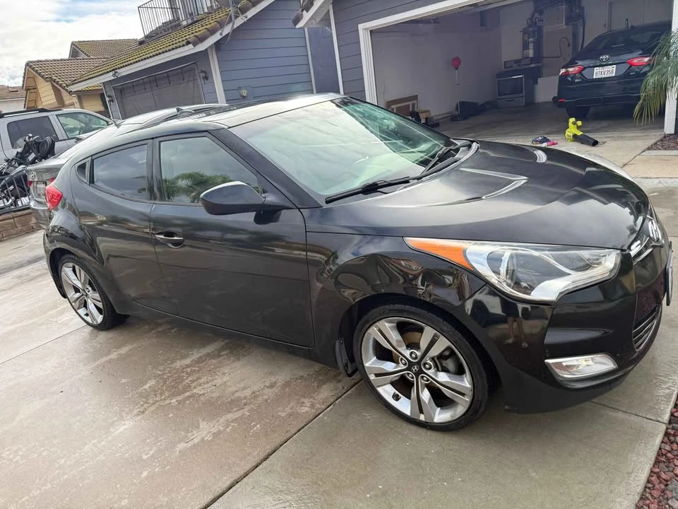 2013 Hyundai Veloster - Image 4 of 8