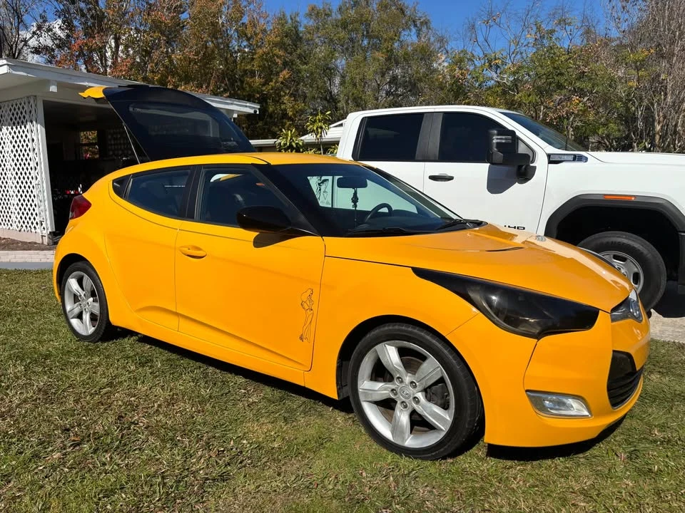 2015 Hyundai Veloster - Image 2 of 6
