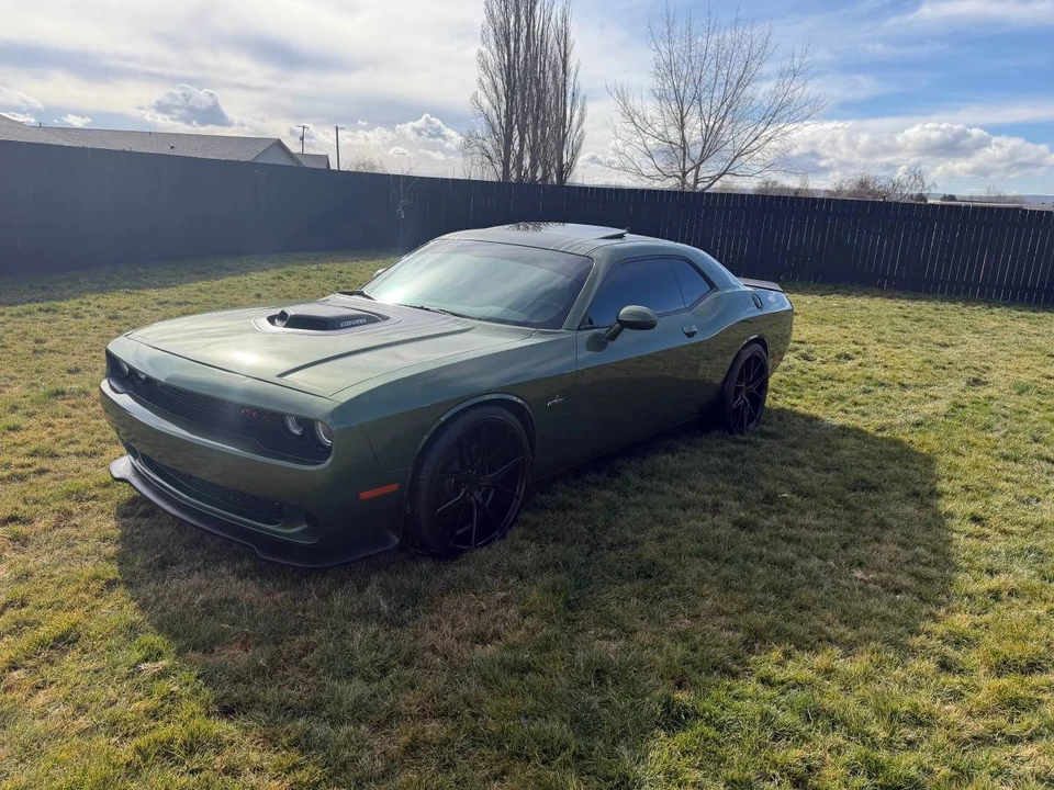 2018 Dodge Challenger SRT8 & 392 3rd Gen - Image 2 of 12