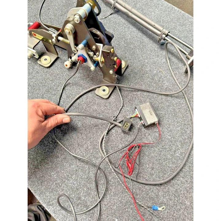 Parts & Memorabilia Gearboxes - Image 3 of 4
