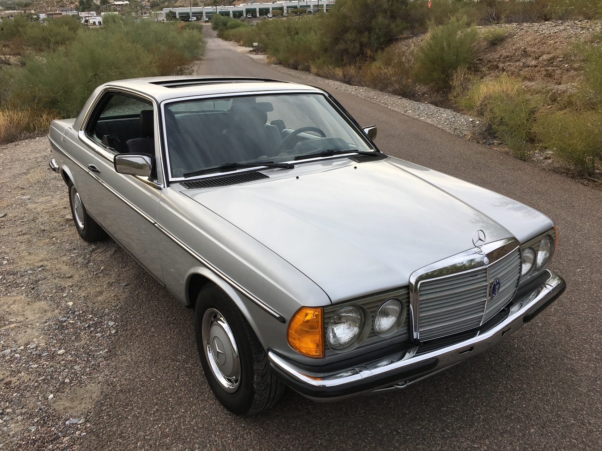 1983 Mercedes-Benz 230CE