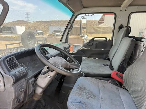 2001 Isuzu Elf - Image 10 of 11