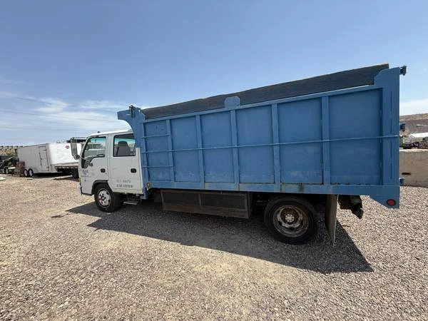 2001 Isuzu Elf - Image 7 of 11