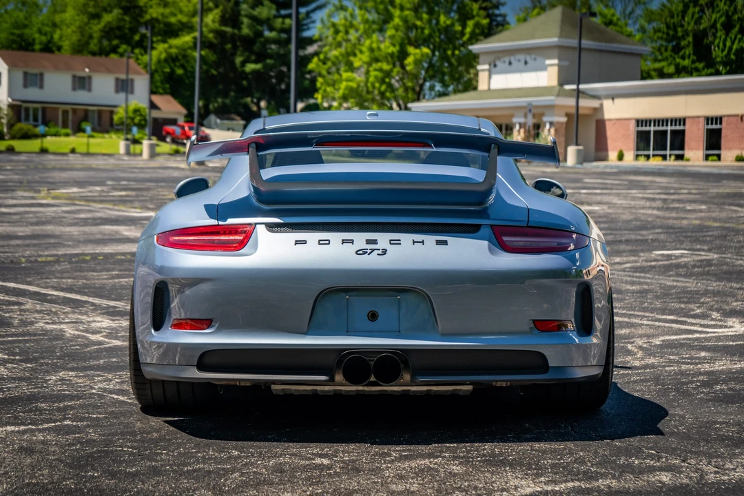 2015 Porsche 991 GT3 - Image 16 of 31