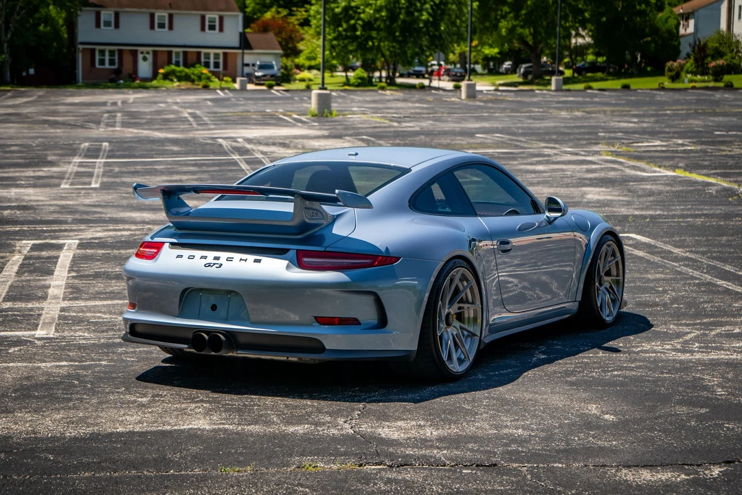 2015 Porsche 991 GT3 - Image 15 of 31