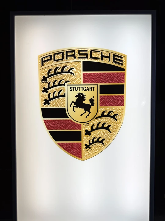 Porsche - Image 6 of 16