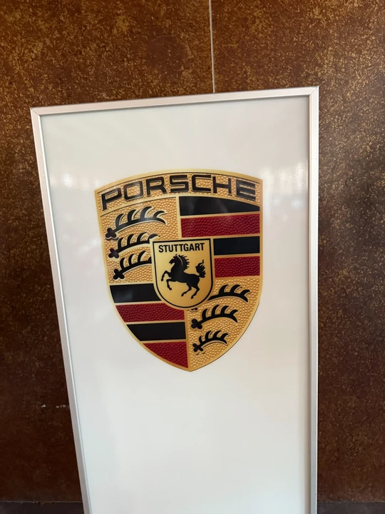 Porsche - Image 14 of 16