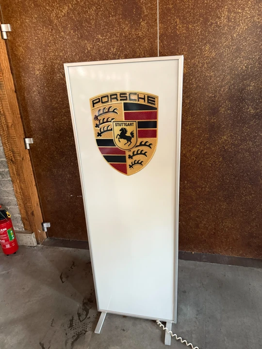 Porsche - Image 13 of 16