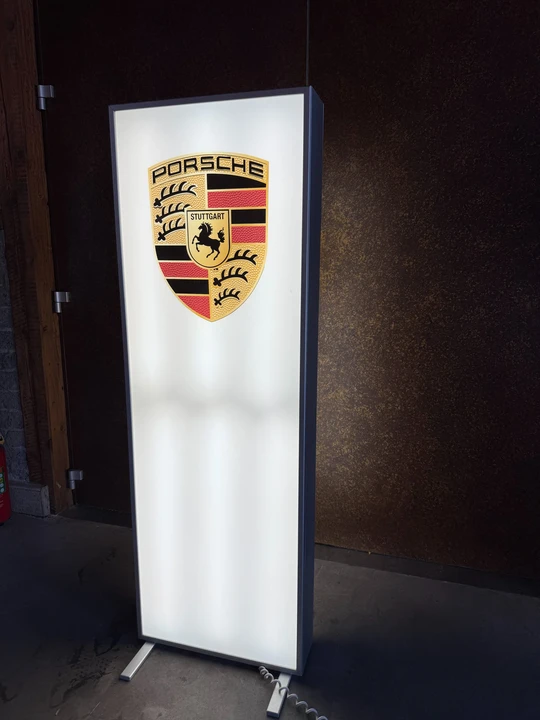 Porsche - Image 2 of 16