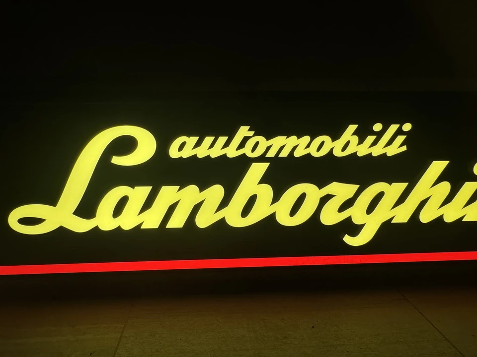 Lamborghini - Image 8 of 16