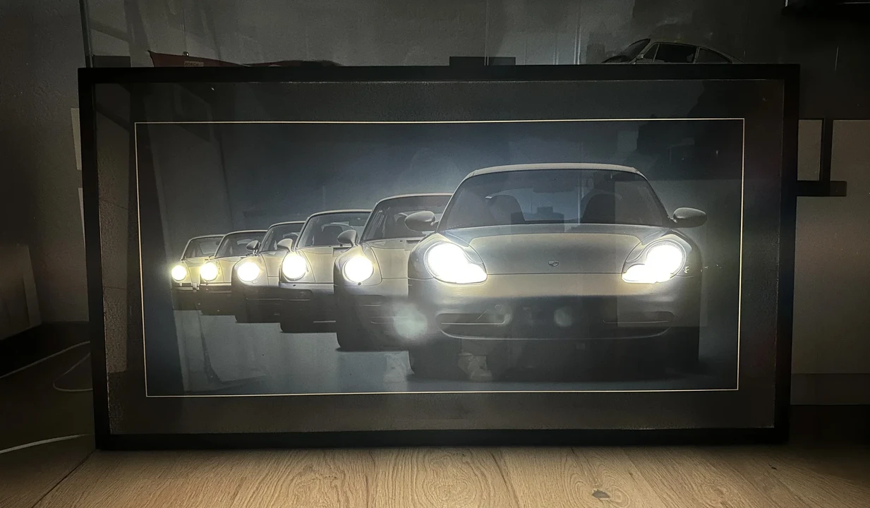 Porsche - Image 2 of 9