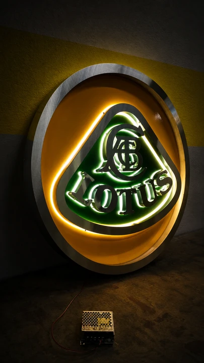 Lotus - Image 4 of 8
